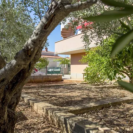 With Parking Space Kanica, - 20091 * Rogoznica (Sibenik-Knin)