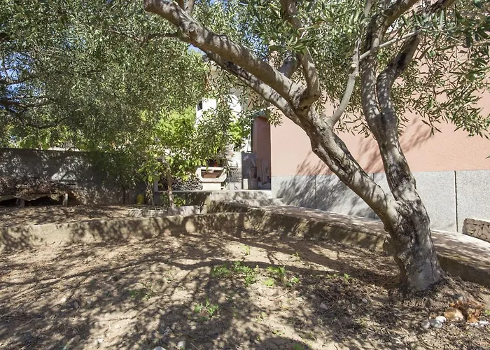 With Parking Space Kanica, - 20091 Appartement *