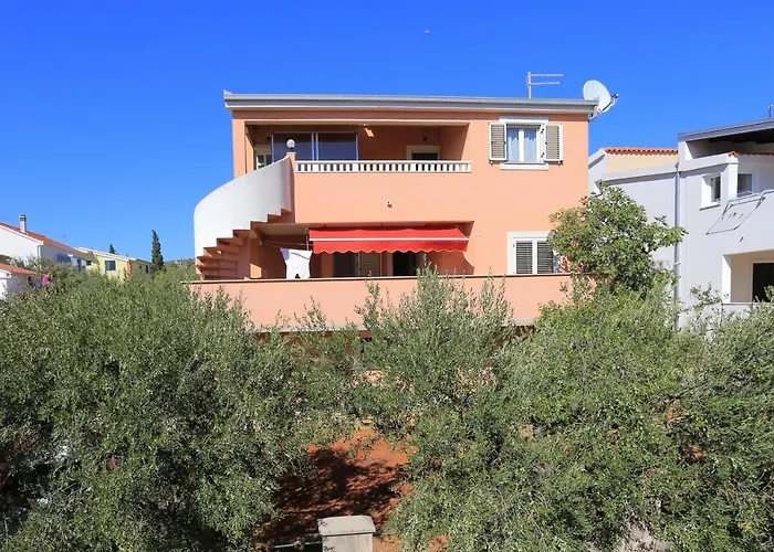 With Parking Space Kanica, - 20091 Appartement