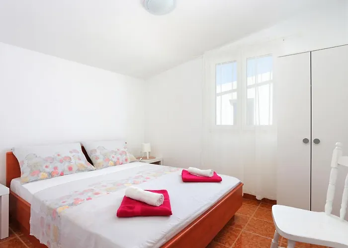 With Parking Space Kanica, - 20091 *